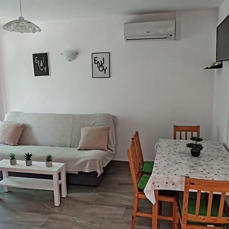 Zara Apartment Esterno foto
